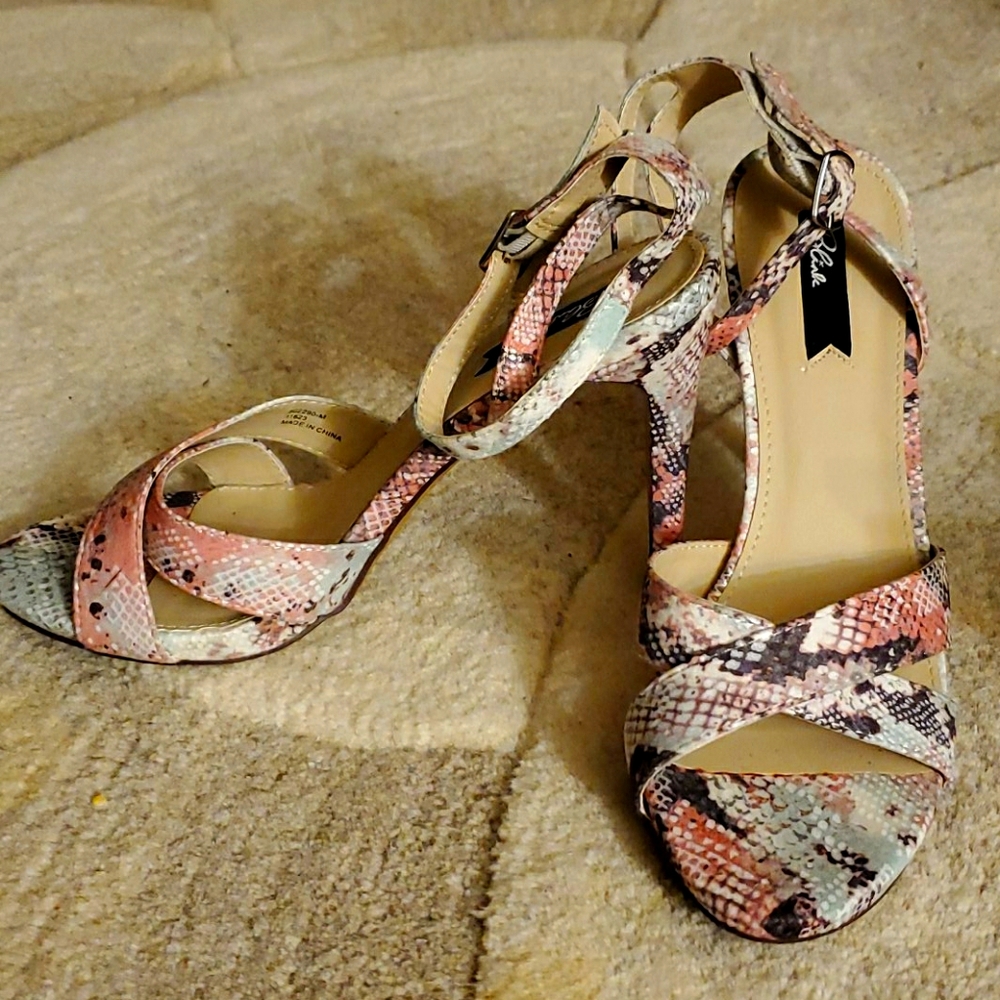 Blink pastel snake print Sandals 👡